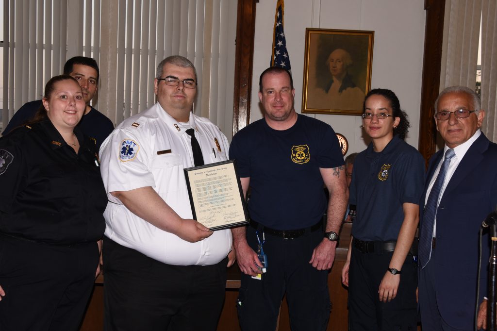 » 2015 » May Lyndhurst Police Emergency Squad